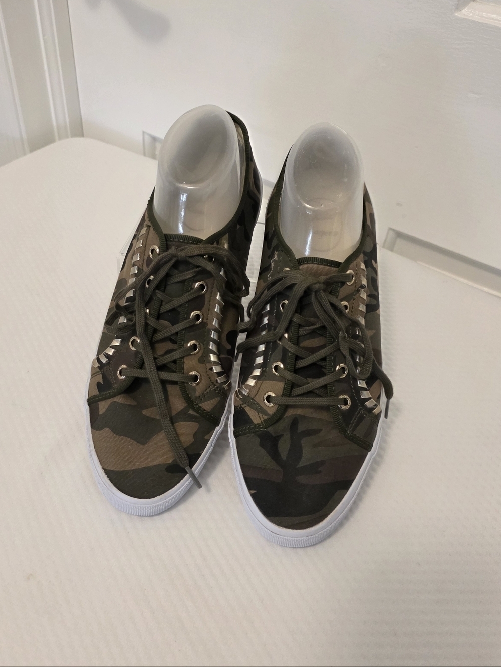 Jack Rogers Carter Canvas Camo Low-Top Sneakers - Olive Green & Brown